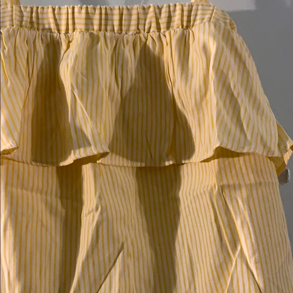 Stripe Ruffle Top - Picture 3 of 4